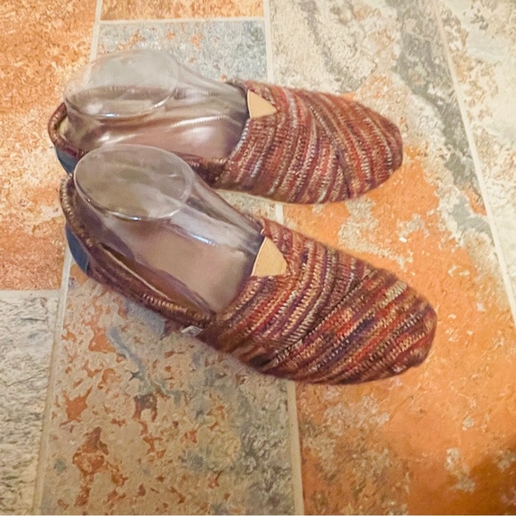 👞Rich & Colorful TOM’s Woven Woolen Flats! Warm, Cozy, and Comfortable! - Picture 6 of 14